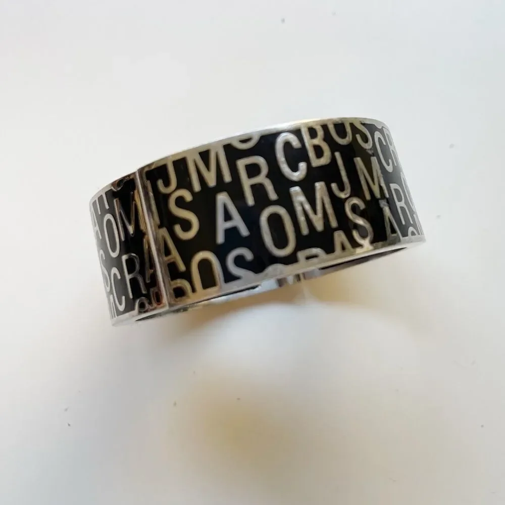 Marc Jacobs Vintage Enamel Logo Hinge Metal cuff Bracelet watch Black and Silver